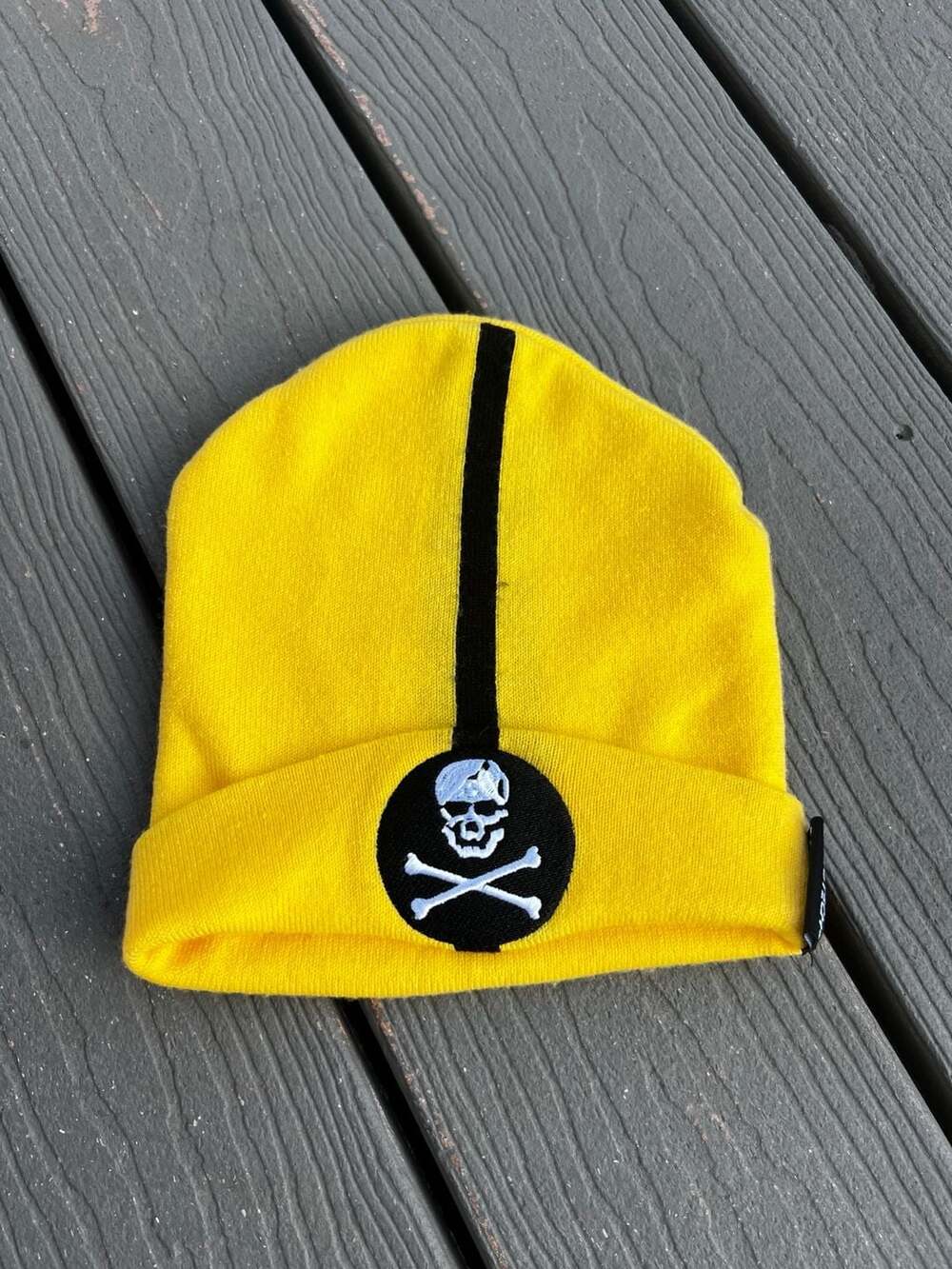 Loot Crate Exclusive Robotech Harmony Gold Yellow Skull and Crossbones Beanie